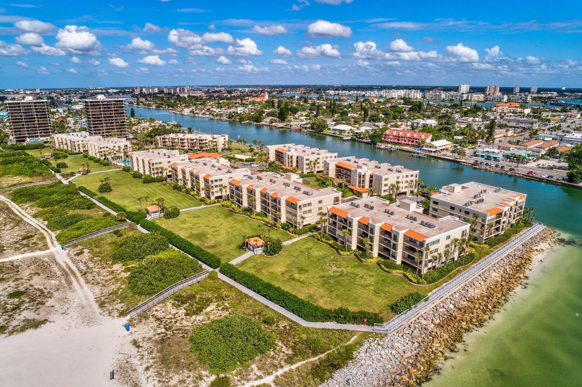 Land'S End 11-406 Beach Front - Premier Villa St. Pete Beach Exterior photo